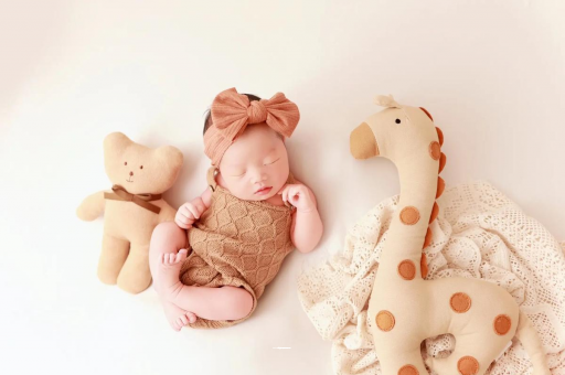 湖州宝宝发型女绑扎方法 湖州宝宝发型女绑扎方法